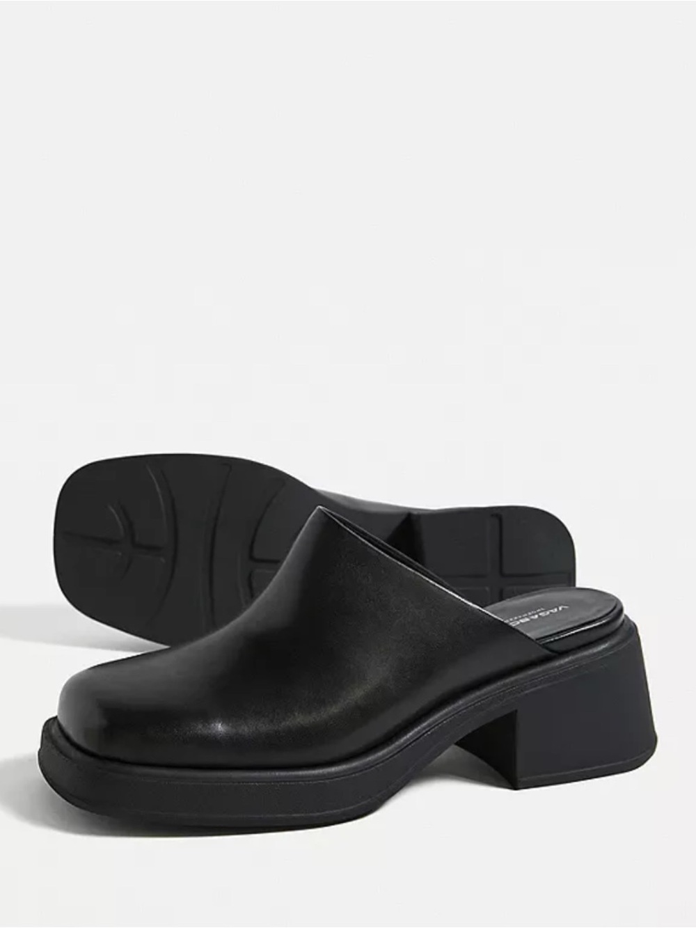 Vagabond Black Leather Block Heel Mules